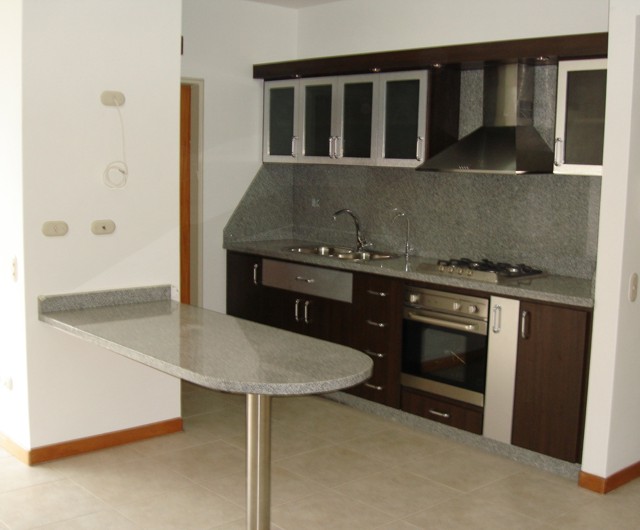 Cocinas empotradas visión. fotos de cocinas, baños, closets ... Puertas para gabinetes en mamposteria